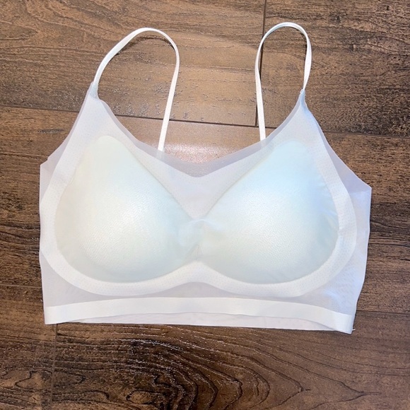 NEW Lightweight Sheer Bra - Picture 1 of 3